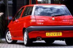 Red Alfa Romeo 145 1999 back