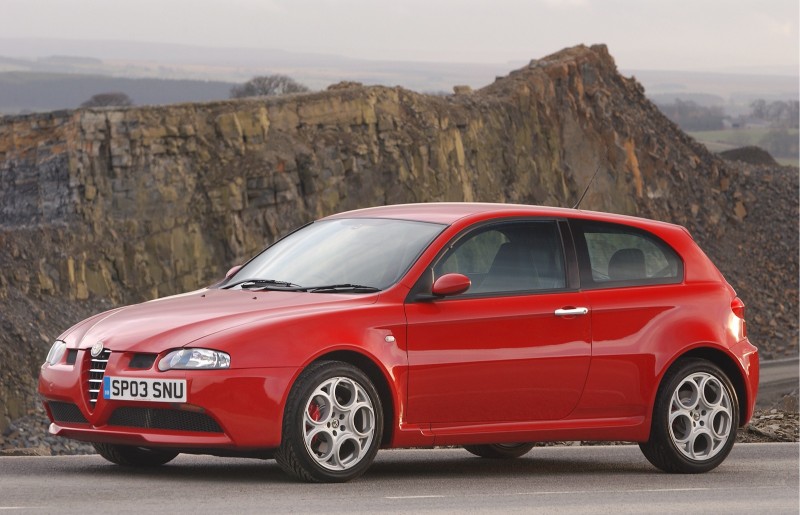 Alfa Romeo 147 Hatchback 01 05 Reviews Technical Data Prices