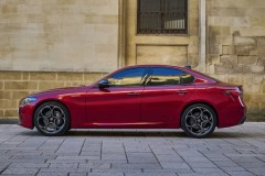 Alfa Romeo Giulia 2022 photo image 2