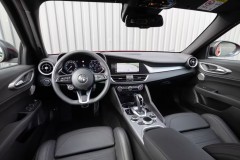 Alfa Romeo Giulia 2022 photo image 5