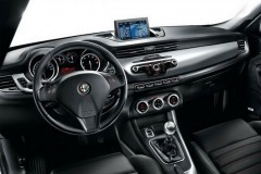 Alfa Romeo Giulietta 2010 foto attēls 5