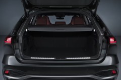 Audi S5 2024 universāla foto attēls 11