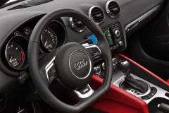 Audi TT 2010 kabrioleta foto attēls 5