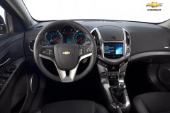 Chevrolet Cruze 2012 sedana foto attēls 2