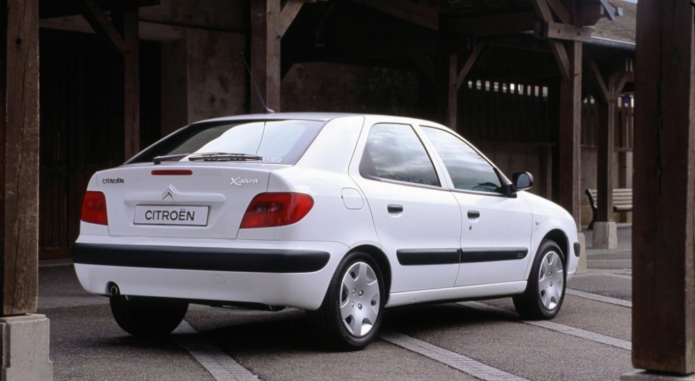 Citroen Xsara Hatchback 2000 2003 reviews, technical
