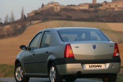 Dacia Logan 2005 sedan foto 3