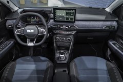 Dacia Sandero 2025 hatchback photo image 4