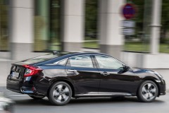 Honda Civic 2015 sedana foto attēls 4
