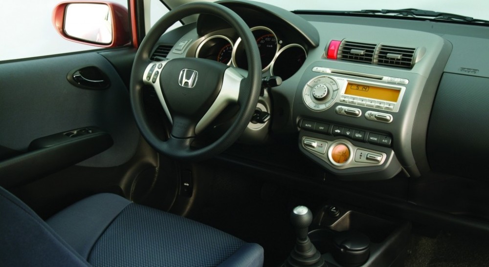 Honda Jazz Hatchback 2004 2007 Reviews Technical Data Prices