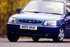 Hyundai Accent 1999 hečbeka foto attēls 2