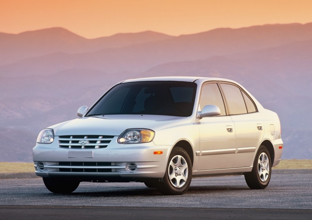 Hyundai Accent Sedan 2003 2005 reviews, technical data