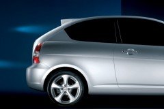 Hyundai Accent 2005 hatchback photo image 6