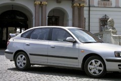 Hyundai Elantra 2003 hečbeka foto attēls 3