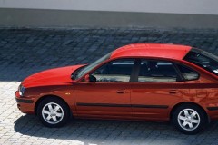 Hyundai Elantra 2003 hatchback photo image 7