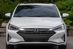 Hyundai Elantra 2018 sedana foto attēls 12