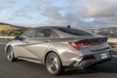 Hyundai Elantra 2023 CN7 sedan photo image 4