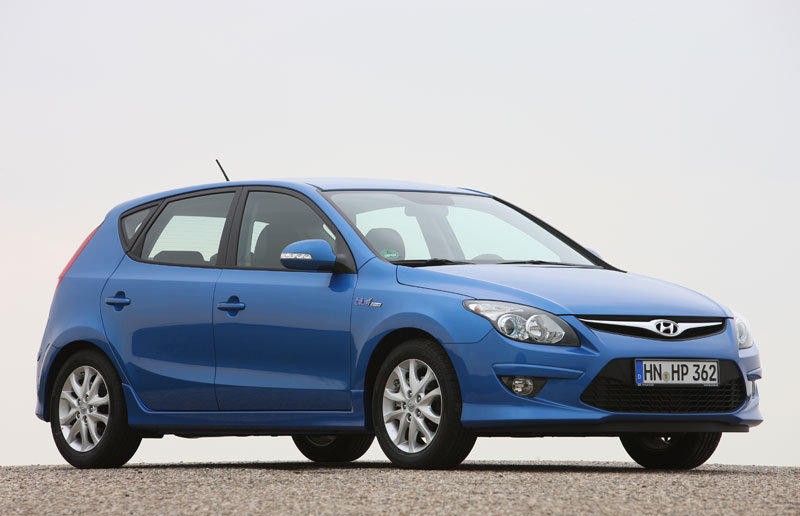 Hyundai i30 Hatchback 2010 2012 reviews, technical data