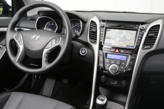 Hyundai i30 2015 hatchback photo image 10