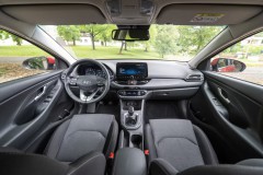 Hyundai i30 2020 estate car photo image 4
