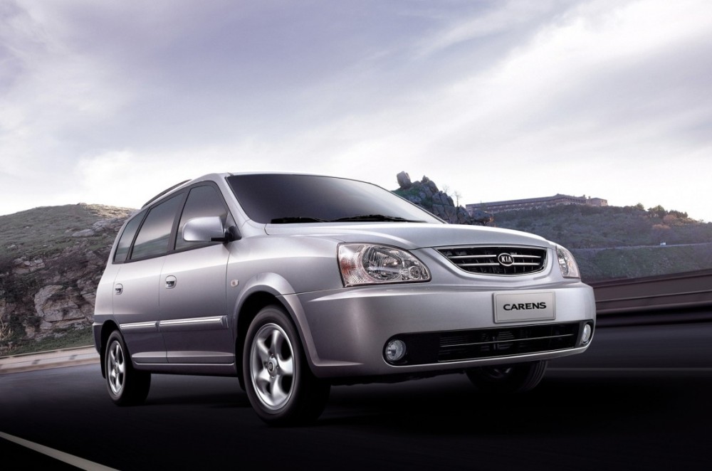 Kia Carens Minivan / MPV 2002 2004 reviews, technical