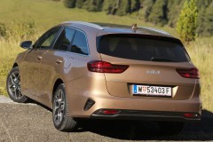 Kia Ceed 2021 universāla foto attēls 4