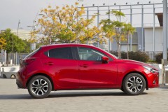 Mazda 2 2015 foto attēls 9