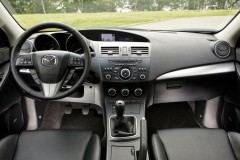 Mazda 3 2011 sedana foto attēls 4