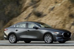 Mazda 3 2019 sedana foto attēls 11