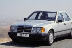Mercedes E clase 1989 sedan foto 1