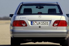 Mercedes E class 1995 W210 sedan back