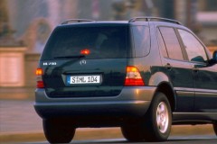 Mercedes ML 1998 foto attēls 6
