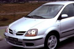 Nissan Almera Tino 2000