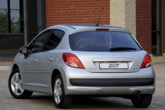 Peugeot 207 2009 hečbeka foto attēls 19