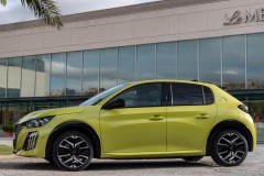 Peugeot 208 2023 photo image 2