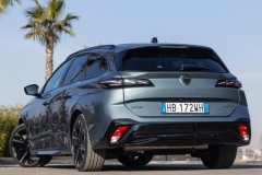 Peugeot 308 2025 estate car photo image 2