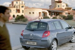 Renault Clio 2005 hečbeka foto attēls 7
