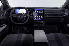 Renault Scenic 2023 E-TECH crossover photo image 8