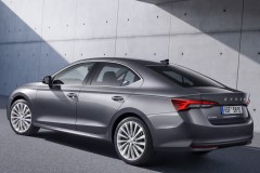 Skoda Octavia 2024 hečbeka foto attēls 5