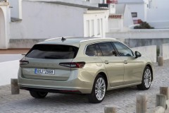 Skoda Superb 2023 universāla foto attēls 5