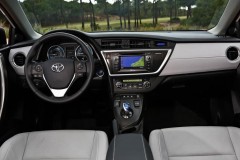 Toyota Auris 2013 hatchback photo image 12