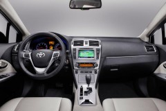 Toyota Avensis 2012 universāla foto attēls 11