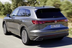 Volkswagen Touareg 2023 photo image 5