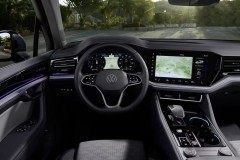 Volkswagen Touareg 2023 photo image 7