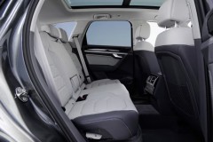 Volkswagen Touareg 2023 photo image 8