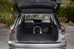 Volkswagen Touareg 2023 trunk max capacity (seats folded)