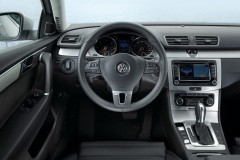 Volkswagen Passat 2010 Variant universāla foto attēls 9