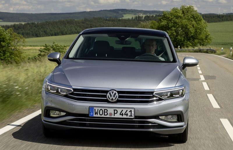 Levering Alstublieft Airco Volkswagen Passat 1.4 TSI 2019 - reviews, technical data, prices