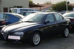 Alfa Romeo 156 2003 sedana foto attēls 16