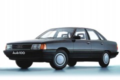Audi 100 1982 sedan foto 2