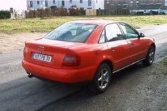 Audi A4 sedana foto attēls 12